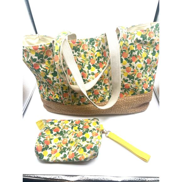Martha Stuart Handbags - Martha Stuarts The Perfect Tote Citrus Floral Yellow Orange Matching Wrist Purse